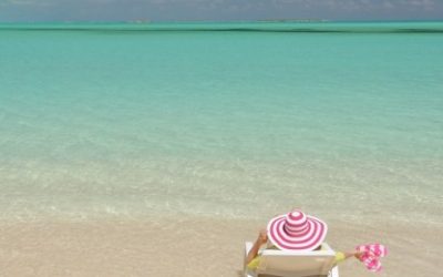 Neobičan ali navodno učinkovit lijek za opekline od sunca – kupanje u skupom čaju