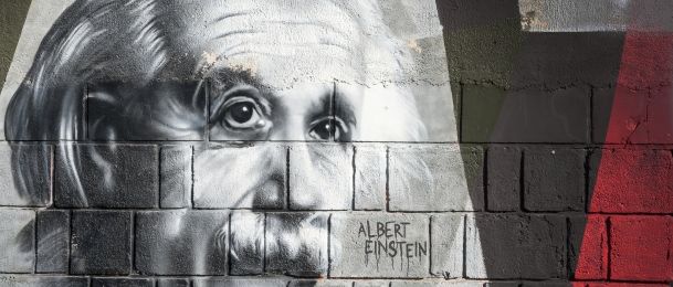 Savršena veza po Einsteinu