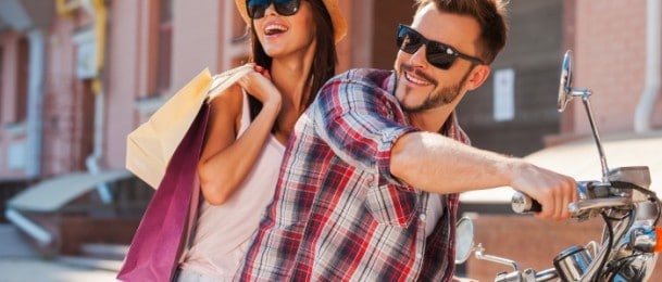 Zašto mlade žene biraju starije muškarce?